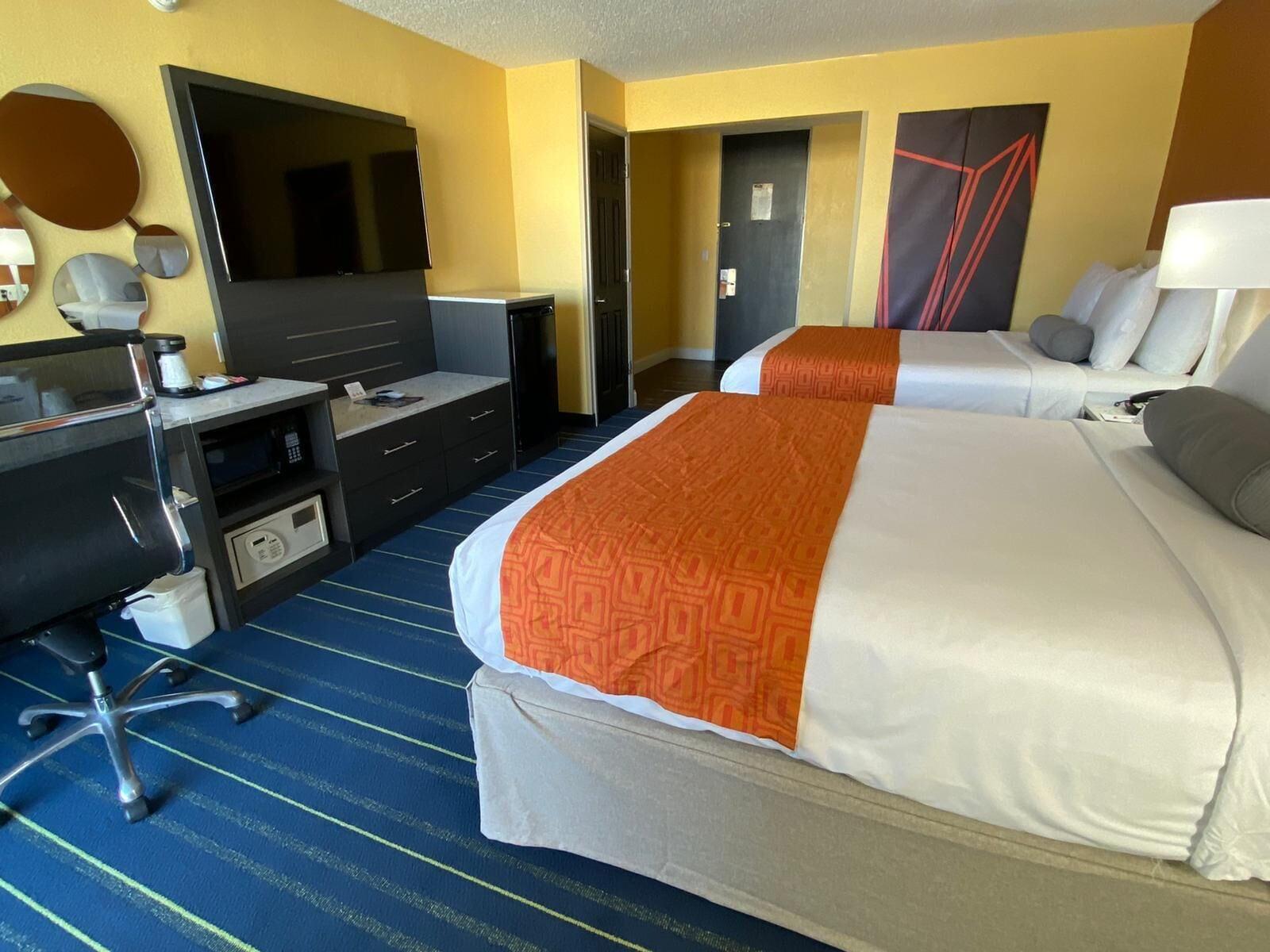 Howard Johnson By Wyndham Clifton Nj Экстерьер фото