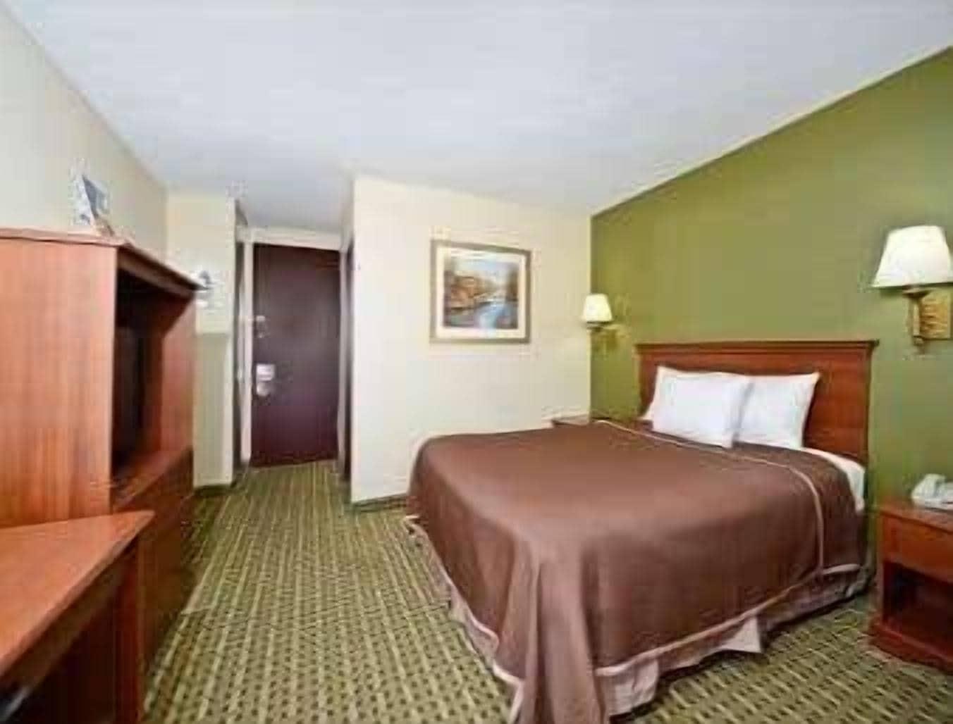 Howard Johnson By Wyndham Clifton Nj Экстерьер фото