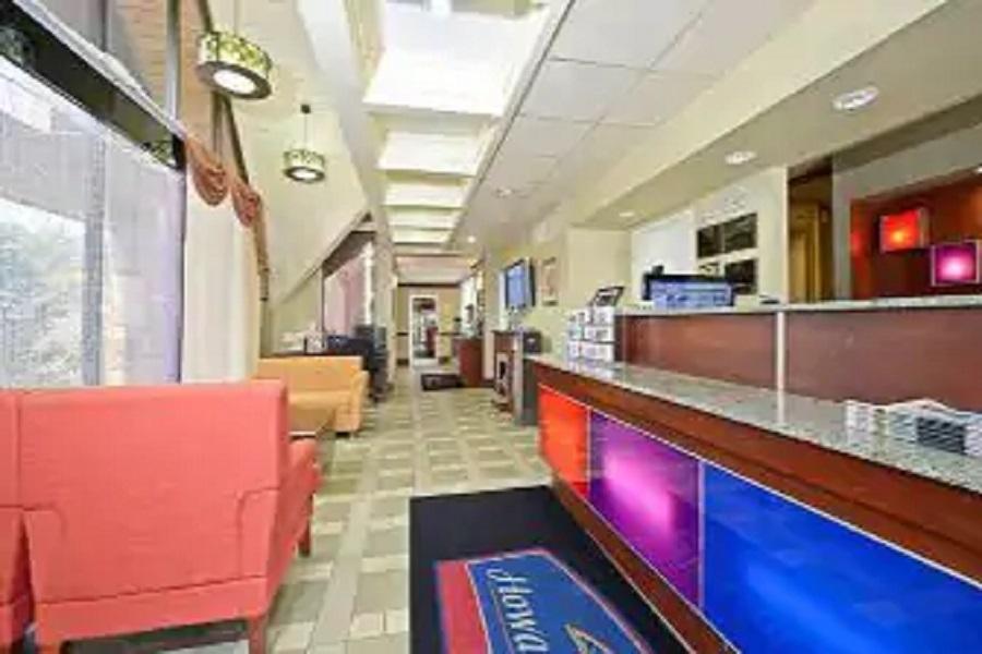 Howard Johnson By Wyndham Clifton Nj Экстерьер фото